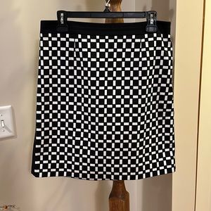 WHITE HOUSE BLACK MARKET Skirt